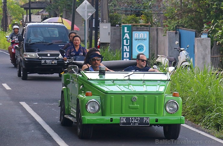 Travelnews.lv piedāvā fotomirkļus no Bali ielas dzīves un transporta 280295