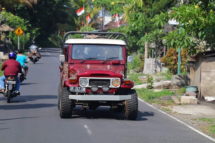 Travelnews.lv piedāvā fotomirkļus no Bali ielas dzīves un transporta 280296