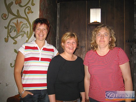 Baltijas ceļojumu maratona koordinātores (no kreisās): Baiba Plūme (TAVA), Elin Priks (Estonian Tourist Board) un Lidija Bajarūniene (Lithuania State  15239