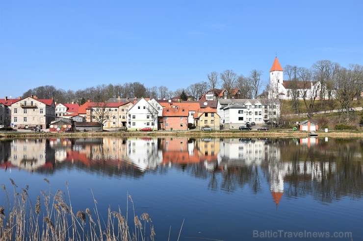 Talsos plaukst krāšņs pavasaris 280447