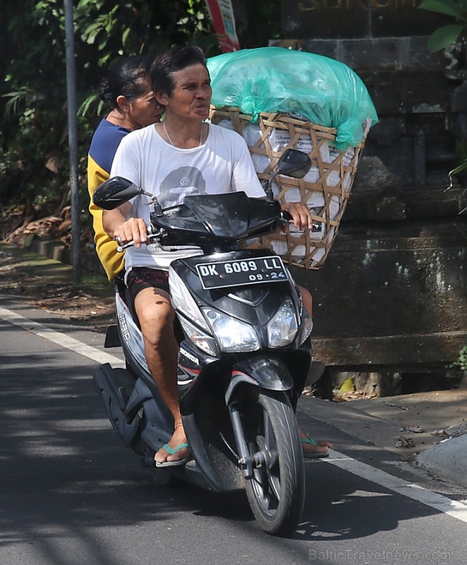 Motorolleri ir viens no svarīgākajiem transporta līdzekļiem Bali salā. «Turkish Airlines» un «365 Brīvdienas» 280493