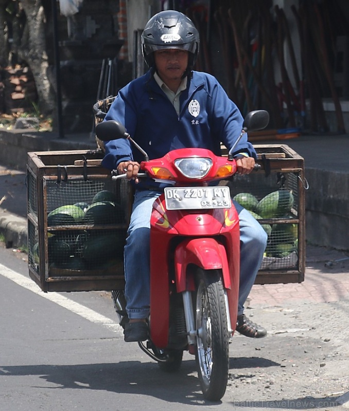 Motorolleri ir viens no svarīgākajiem transporta līdzekļiem Bali salā. «Turkish Airlines» un «365 Brīvdienas» 280500