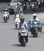 Motorolleri ir viens no svarīgākajiem transporta līdzekļiem Bali salā. «Turkish Airlines» un «365 Brīvdienas» 8