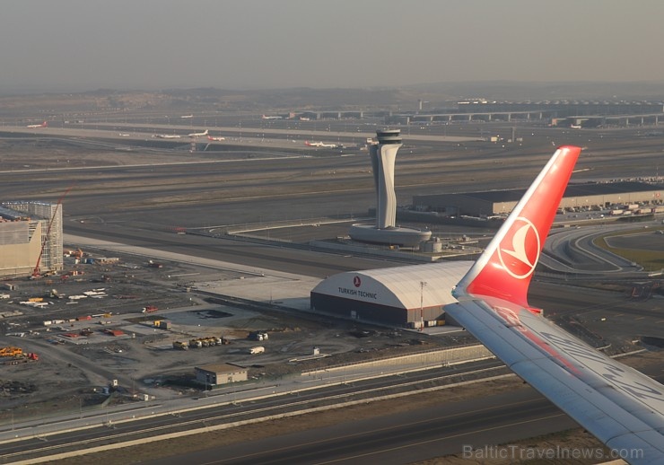 Travelnews.lv biznesa klasē ar «Turkish Airlines» lido maršrutā Bali- Stambula - Rīga. «Turkish Airlines» un «365 Brīvdienas» 281319