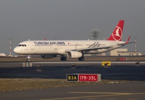 Travelnews.lv biznesa klasē ar «Turkish Airlines» lido maršrutā Bali- Stambula - Rīga. «Turkish Airlines» un «365 Brīvdienas» 31