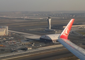 Travelnews.lv biznesa klasē ar «Turkish Airlines» lido maršrutā Bali- Stambula - Rīga. «Turkish Airlines» un «365 Brīvdienas» 33