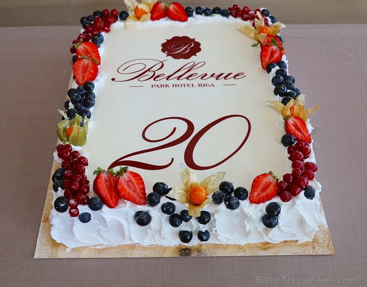Pārdaugavas viesnīca «Bellevue Park Hotel Riga» pa kluso atzīmē 20 gadu jubileju 283129