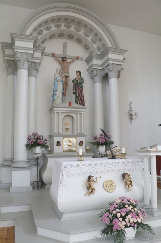 Travelnews.lv Viļakas novada Šķilbēnu Sāpju Dievmātes Romas katoļu jauno un veco baznīcu 283148