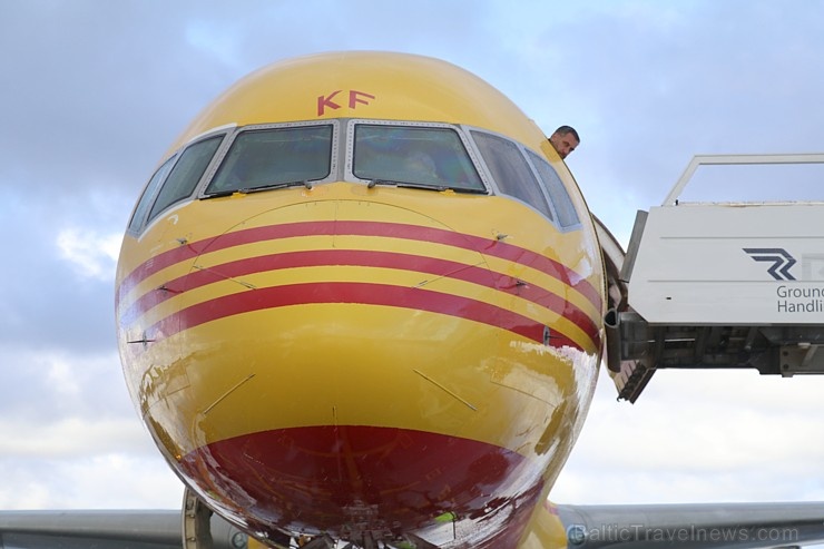 Starptautiskajā lidostā «Rīga» nolaižas īpaša «DHL» pateicības lidmašīna «Boeing 757F» 283169
