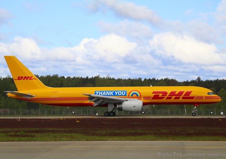 Starptautiskajā lidostā «Rīga» nolaižas īpaša «DHL» pateicības lidmašīna «Boeing 757F» 283172