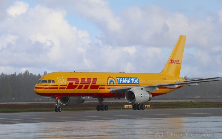 Starptautiskajā lidostā «Rīga» nolaižas īpaša «DHL» pateicības lidmašīna «Boeing 757F» 283173