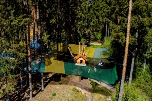 Latvijas valsts mežu dabas parks Tērvetē atklāta jauna aktīvās atpūtas tematiskā daļa ar pievienoto vides izglītības vērtību - Kurbada zeme 1