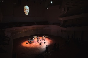 Liepājas koncertzāli «Lielais dzintars» skan Imanta Kalniņa dzimšanas dienai veltīts koncerts 12