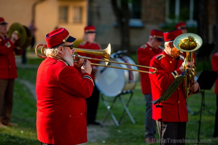 Rēzeknes pagalmos skan muzikāli pārsteigumi pilsētas iedzīvotājiem un viesiem 283536