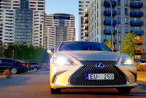 Travelnews.lv apceļo Latviju ar «Lexus ES 300h» 5