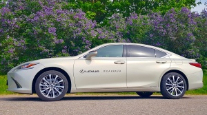 Travelnews.lv apceļo Latviju ar «Lexus ES 300h» 16