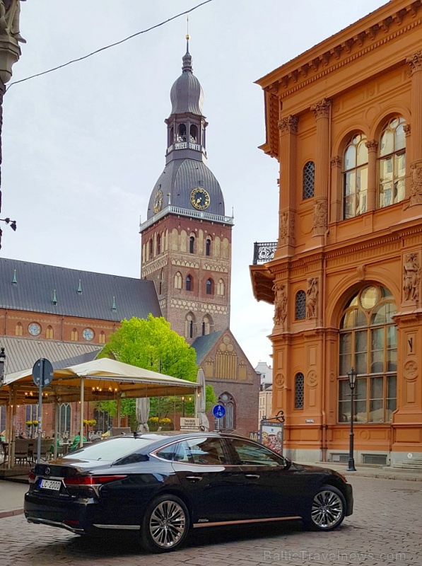 Travelnews.lv apceļo Latviju ar premium klases «Lexus LS 500h» 283745