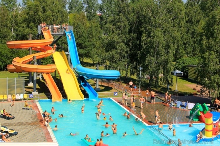 Ventspils Pludmales akvaparkā var veldzēties karstajā vasaras tveicē 284556