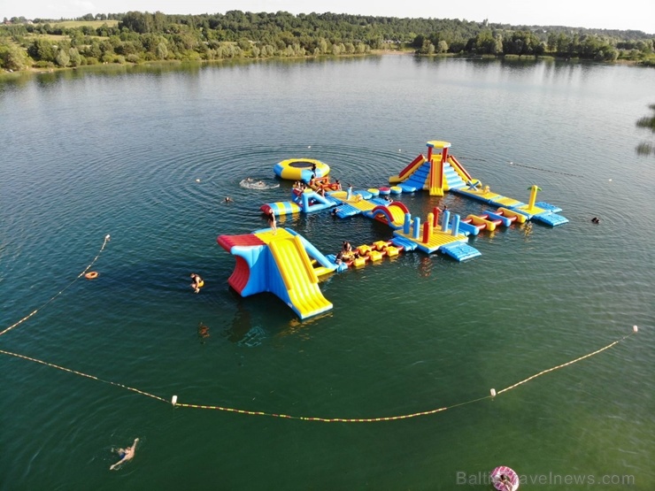 Daugavpils ūdens atrakciju parkā «Water Land» var baudīt vasarīgas izklaides 285384