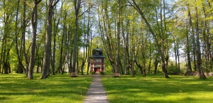 Ceļotāji Latvijas pilīs un muižās apmeklē Vēsturisko parku un dārzu dienas 19