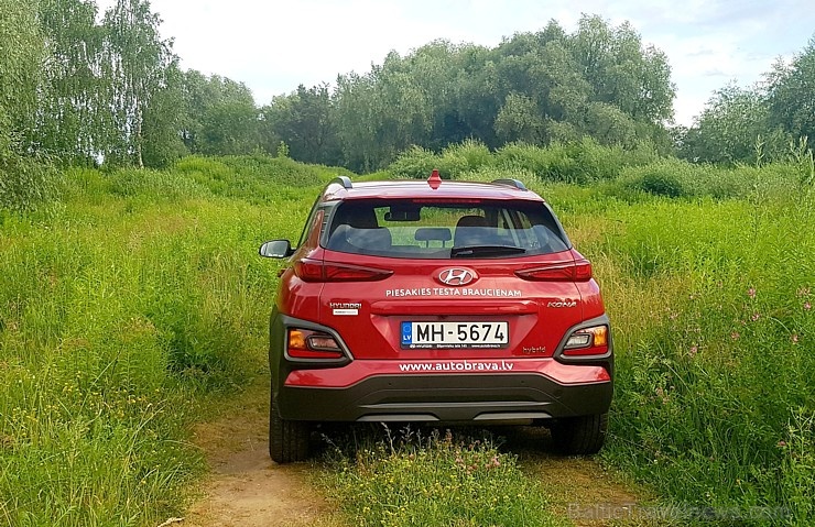Travelnews.lv apceļo Latviju ar krosoveru «Hyundai Kona Hybrid» 285871
