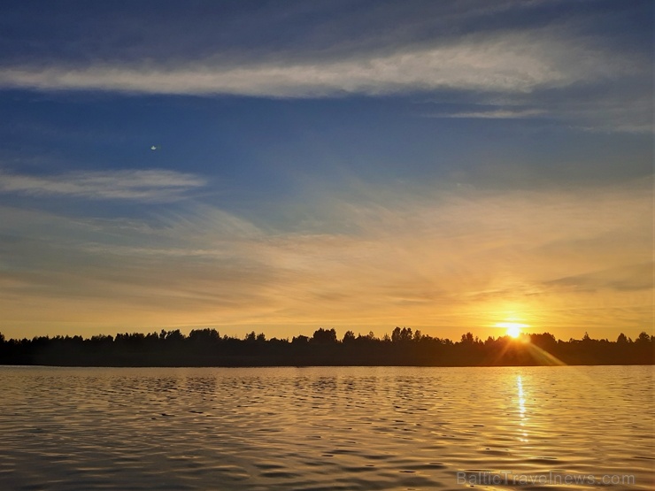 Ceļotāji var doties Sup saulrieta ekspedīcijā uz vēsturisko Viļakas ezera salu 286331