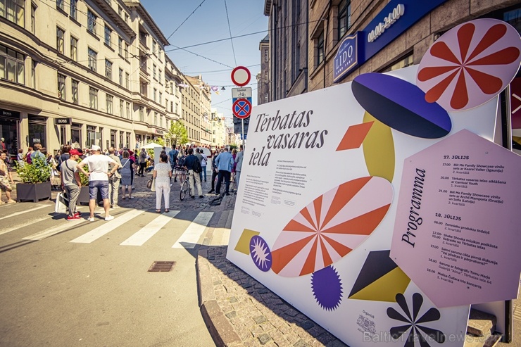 Tērbatas iela Rīgā uz mēnesi tiek nodota gājēju, riteņbraucēju un tirgotāju rīcībā 286426