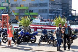 Ventspils ielas un ostas promenādi pierūcina «Kurland bike meet 2020» Motociklu parāde 52