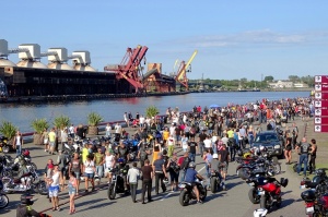 Ventspils ielas un ostas promenādi pierūcina «Kurland bike meet 2020» Motociklu parāde 67
