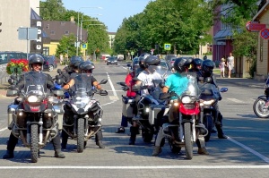 Ventspils ielas un ostas promenādi pierūcina «Kurland bike meet 2020» Motociklu parāde 75