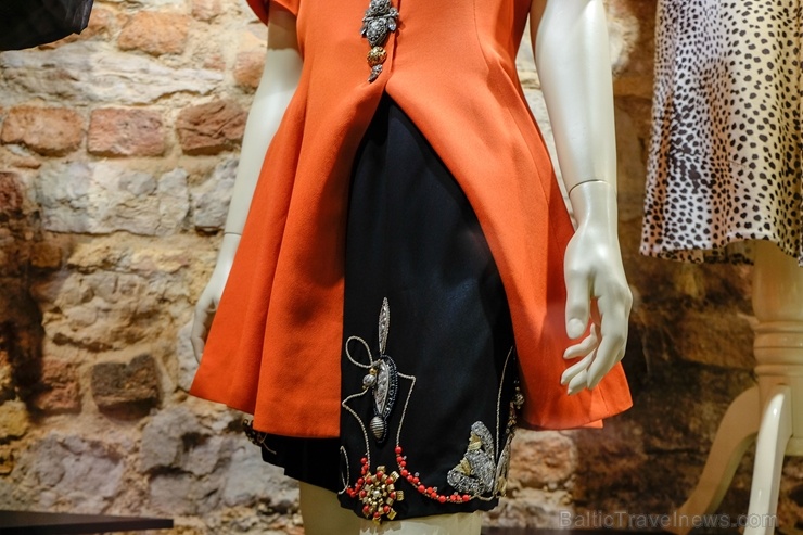 Modes muzejā Rīgā atklāj Itālijas modei veltītu izstādi 287106