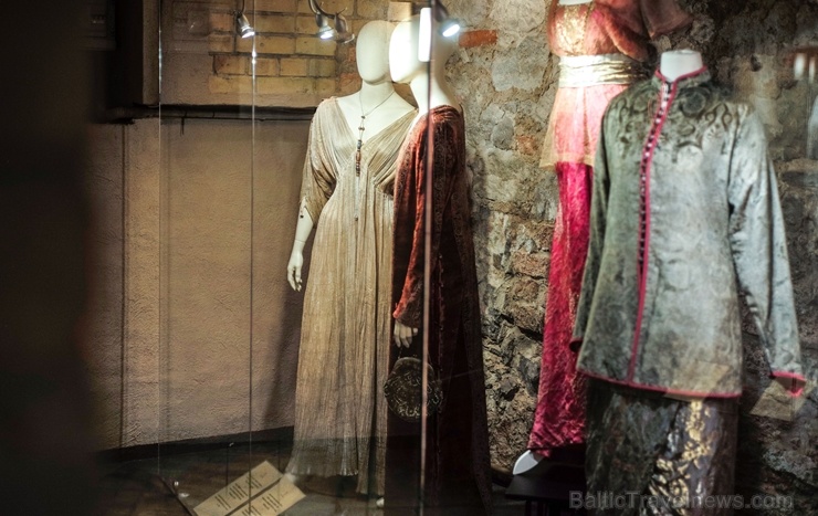 Modes muzejā Rīgā atklāj Itālijas modei veltītu izstādi 287123