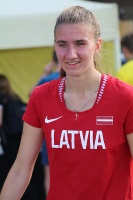 Indra Mackeviča Latvijas izlases sastāvā izcīna Baltijas vieglatlētikas U16 čempionātā 3.vietu 800 metru skrējienā 11