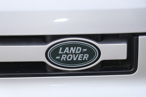 Travelnews.lv iepazīst jauno «Land Rover Defender» interesantos apstākļos 29