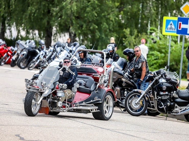 Starptautiskajā motociklistu saietā Madonā pulcējas motobraucēji un moto entuziasti 288108