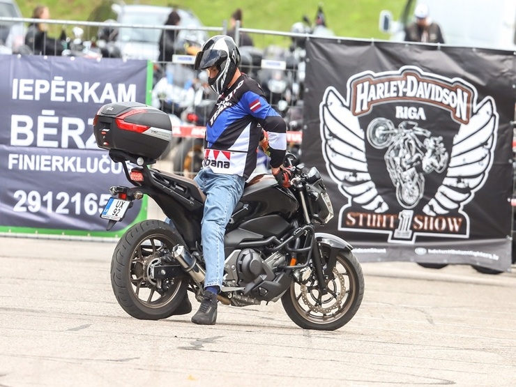 Starptautiskajā motociklistu saietā Madonā pulcējas motobraucēji un moto entuziasti 288144