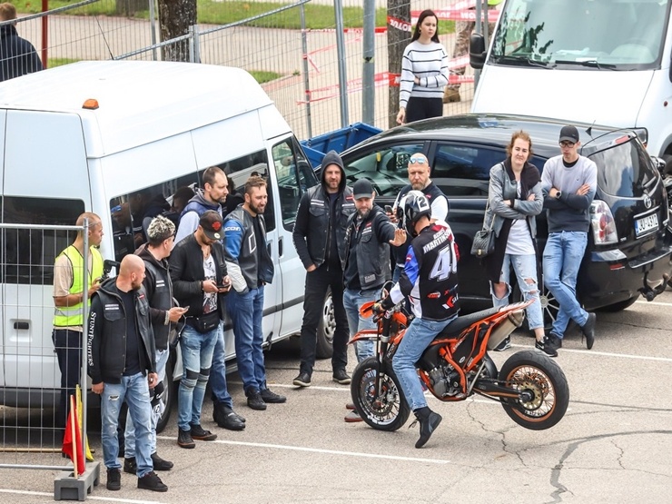 Starptautiskajā motociklistu saietā Madonā pulcējas motobraucēji un moto entuziasti 288146
