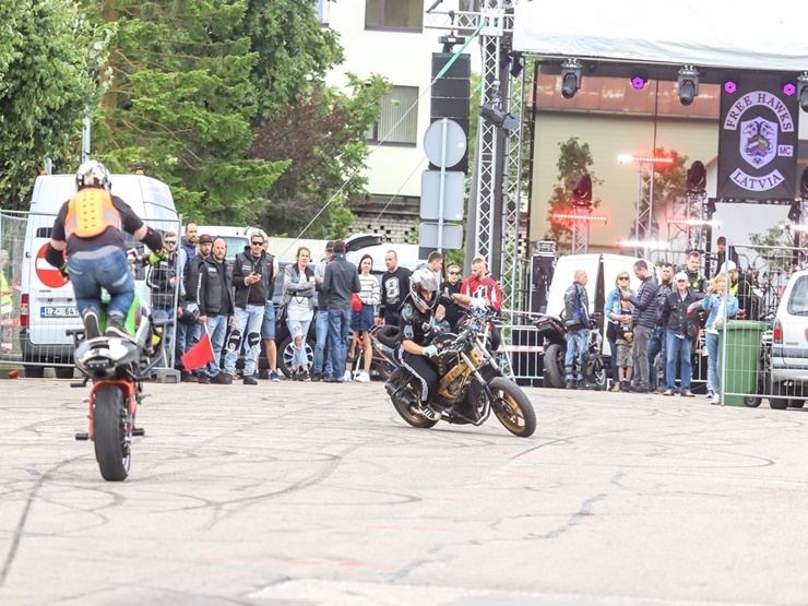 Starptautiskajā motociklistu saietā Madonā pulcējas motobraucēji un moto entuziasti 288148