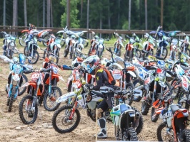 Starptautiskajā motociklistu saietā Madonā pulcējas motobraucēji un moto entuziasti 39