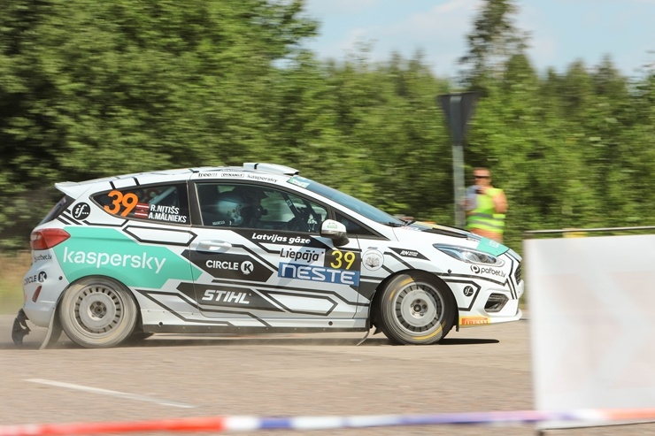 Ilgi gaidītais «Rally Liepāja» pulcē auto fanus no Latvijas un ārzemēm 288672