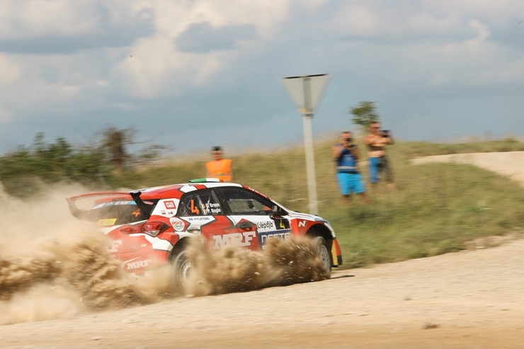 Ilgi gaidītais «Rally Liepāja» pulcē auto fanus no Latvijas un ārzemēm 288675