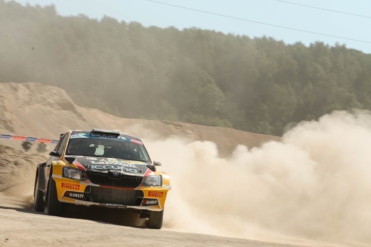 Ilgi gaidītais «Rally Liepāja» pulcē auto fanus no Latvijas un ārzemēm 288714
