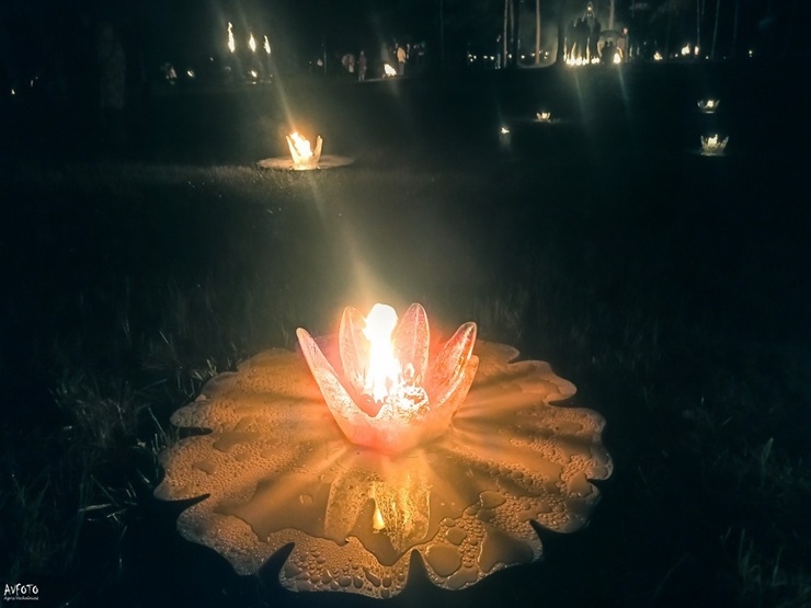 Madonas novada Biksērē piedzīvo iespaidīgu uguns-metāla-ledus skulptūru šovu 290098