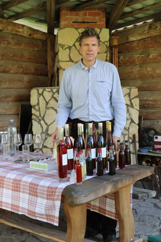 Salaspils novads iepazīstina ar kempingu «Doles sala», krodziņu «Nēģis» un mājas vīna darītavu «Saules veltes» Salaspils novads iepazīstina ar kempingu «Doles sala», krodziņu «Nēģis» un mājas vīna darītavu «Saules veltes» 291185