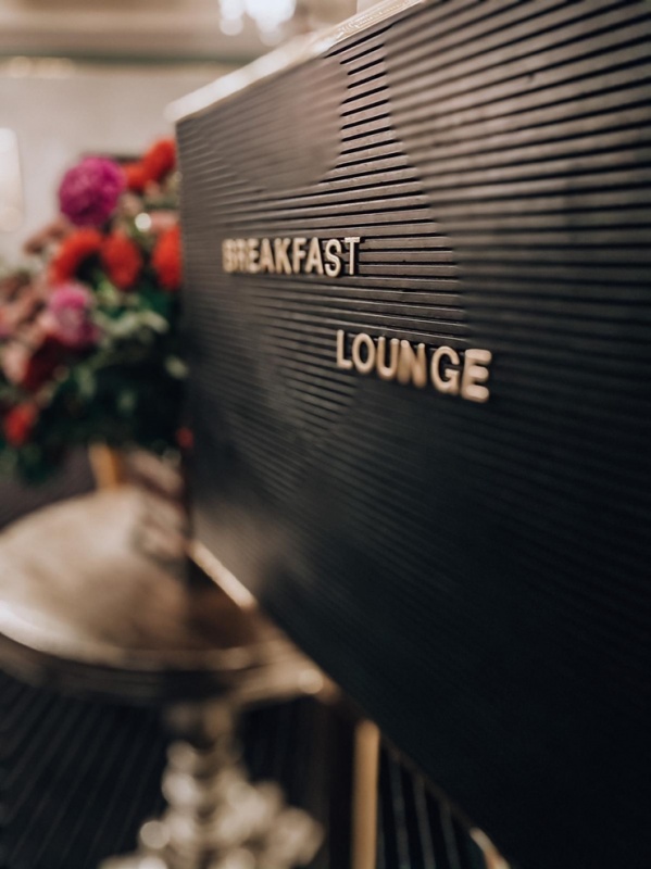 Šefpavārs Deniss Ivankovs piedāvā izcilas brokastis Vecrīgas viesnīcā «Grand Palace Hotel» 291216