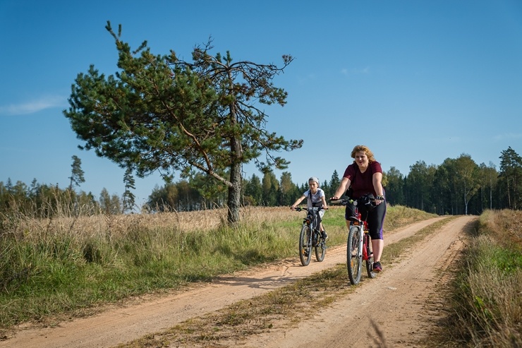 Smiltenes novadā tūrisma sezona izskan ar velobraucienu «Ieriteņo rudenī». Foto: Agnis Melderis 291785