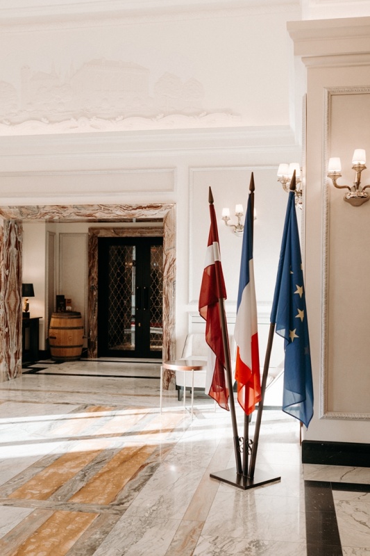 Rīgā Francijas prezidents Emanuels Makrons ar kundzi Brižitu Makronu izvēlas «Grand Hotel Kempinski Riga» Foto: Aksels Zirnis 291815