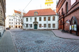 Rīgas vēstures un kuģniecības muzeja fasādes restaurācijas darbi - pirms un pēc 6