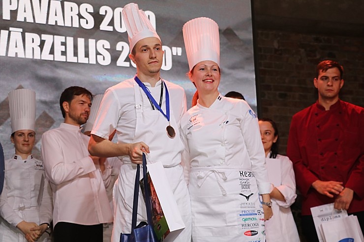 Latvijā ir noteikti titula īpašnieki - «Latvijas gada pavārs 2020» un «Latvijas gada pavārzellis 2020» 291968
