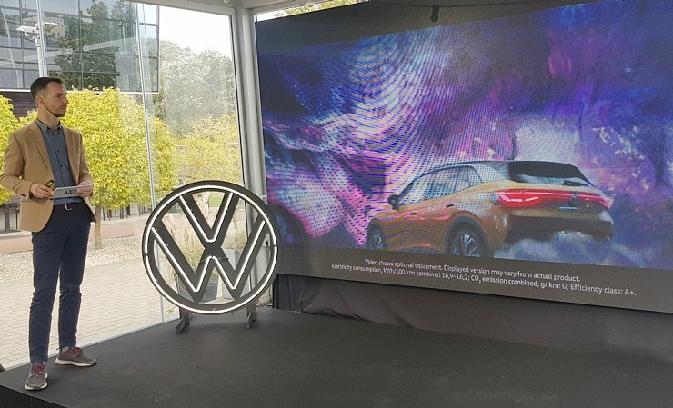 «Volkswagen Latvija» Pārdaugavas restorānā «Osta» saturīgi prezentē jauno «VW ID.3» Foto: 
Samsung Galaxy Note 8 292176